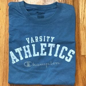 Champion logo tshirt L